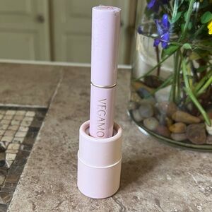 New Vegamour Gro Lash Serum